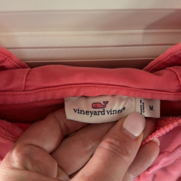 Vineyard Vines Pink Drawstring Hoodie with Kangaroo Pocket Size Medium - Picture 2 of 5